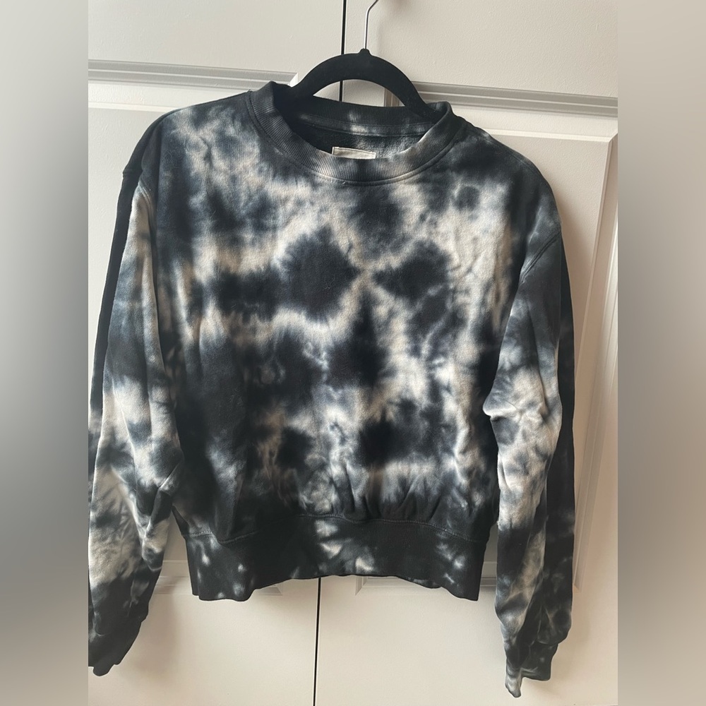 Dark blue tie dye cropped sweater shirt. Reflex brand. Size M.